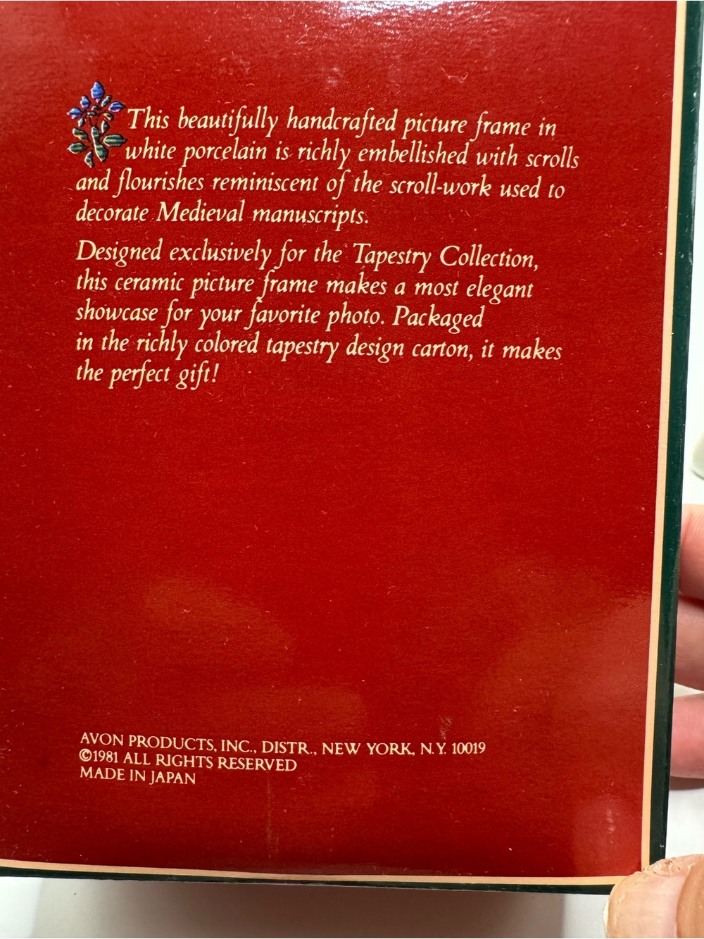 Avon Tapestry Collection porcelain picture frame in original box, NOS circa 1981 - Picture 5 of 6